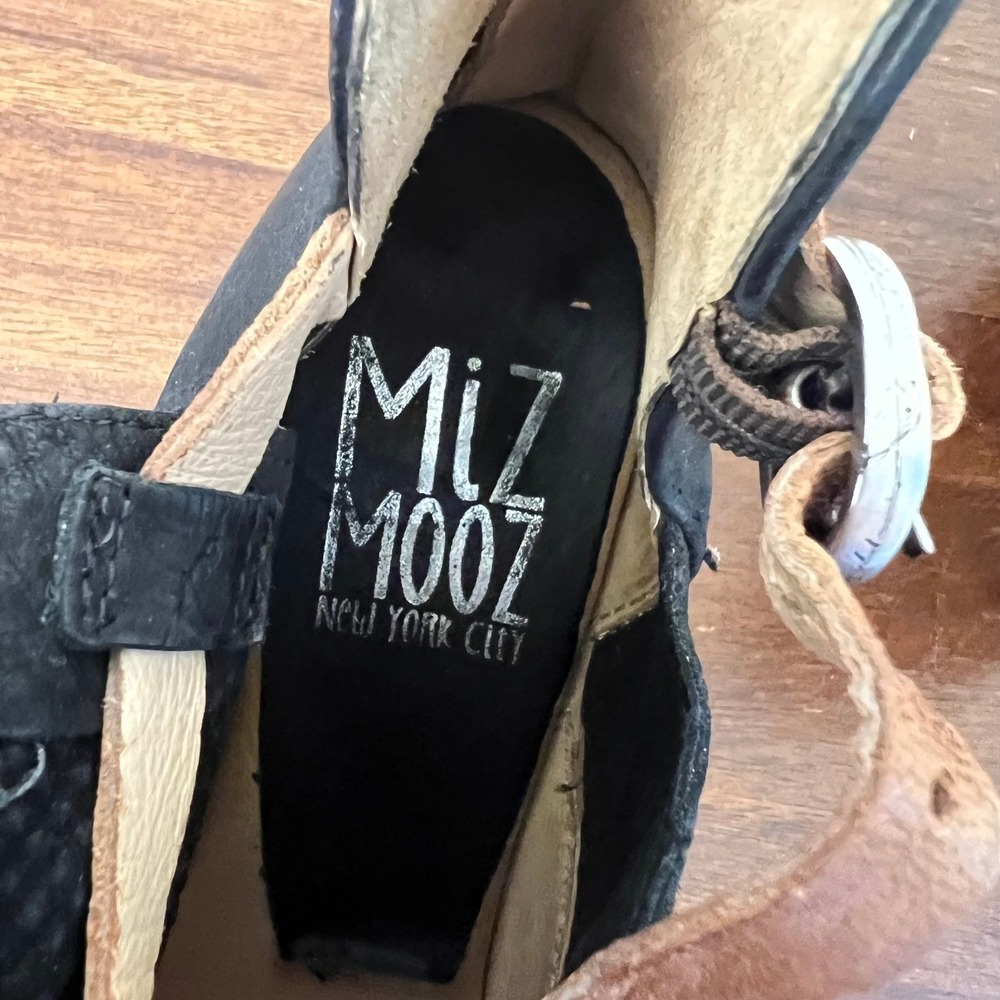 Miz Mooz Knox Black Leather Perforated Wedge Sandals Poop Toe Bootie 9.5 3" Heel - Picture 5 of 11